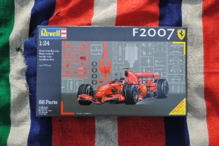 Revell 07252  FERARRI F2007